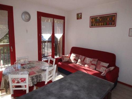 Bagneres-de-Luchon Apartment | T3 Sud au Pied Téléphérique avec Balcon, Parking, Animaux OK - FR-1-313-125