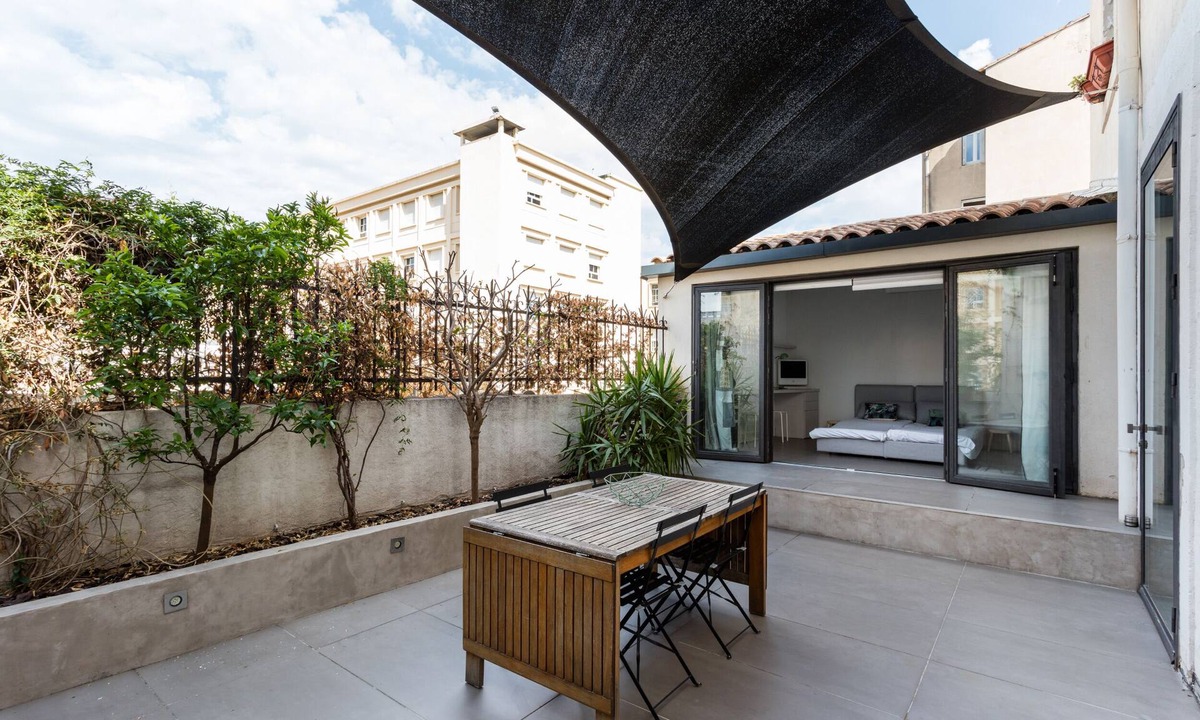 Gambetta Apartment | T3 with terrace and air conditioning, near train station