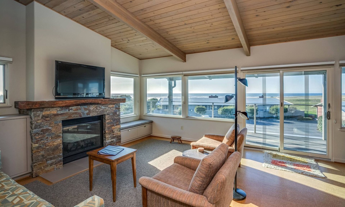 Gearhart Condo | T422 - 3 bedroom unit by beach access
