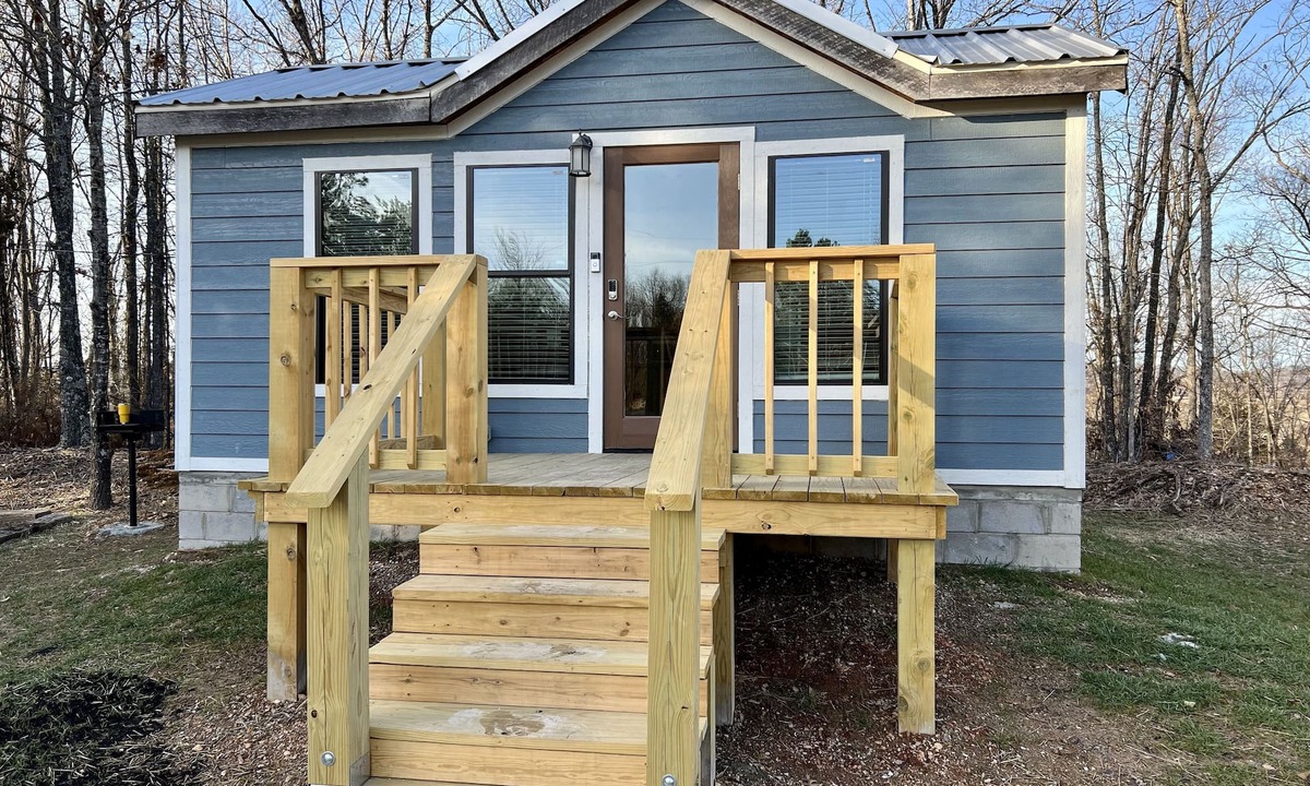 Eagle Rock Cabin | Table Rock Tiny Homes Rock Creek Cabin