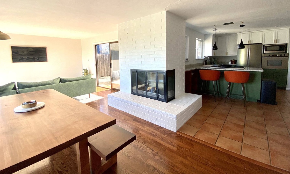 West End House | Tacoma house with hot tub