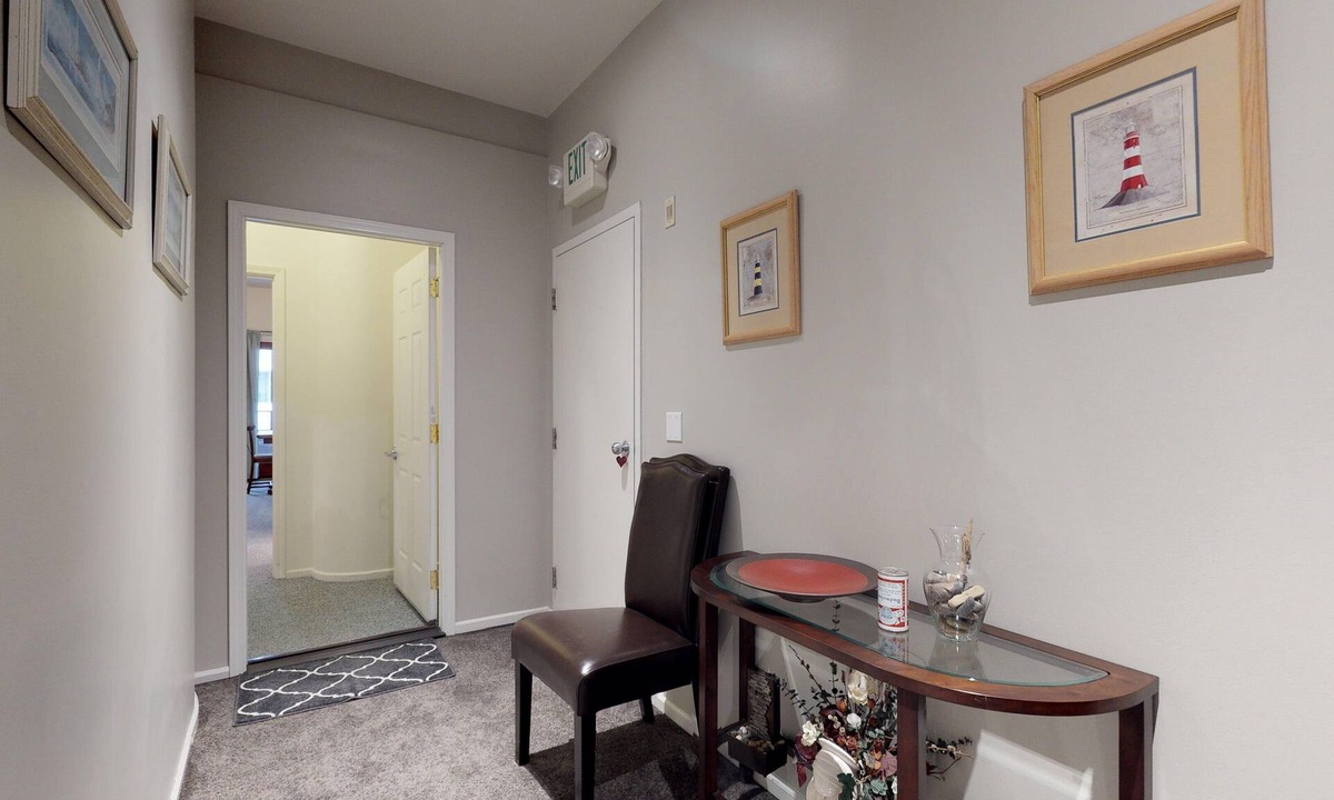 New Tacoma Condo | Tacoma's Theater District Charming Studio with Deck! Third floor condo.