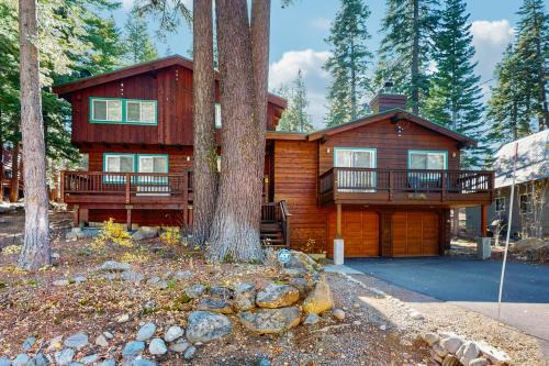 Chamberlands House | Tahoe Getaway