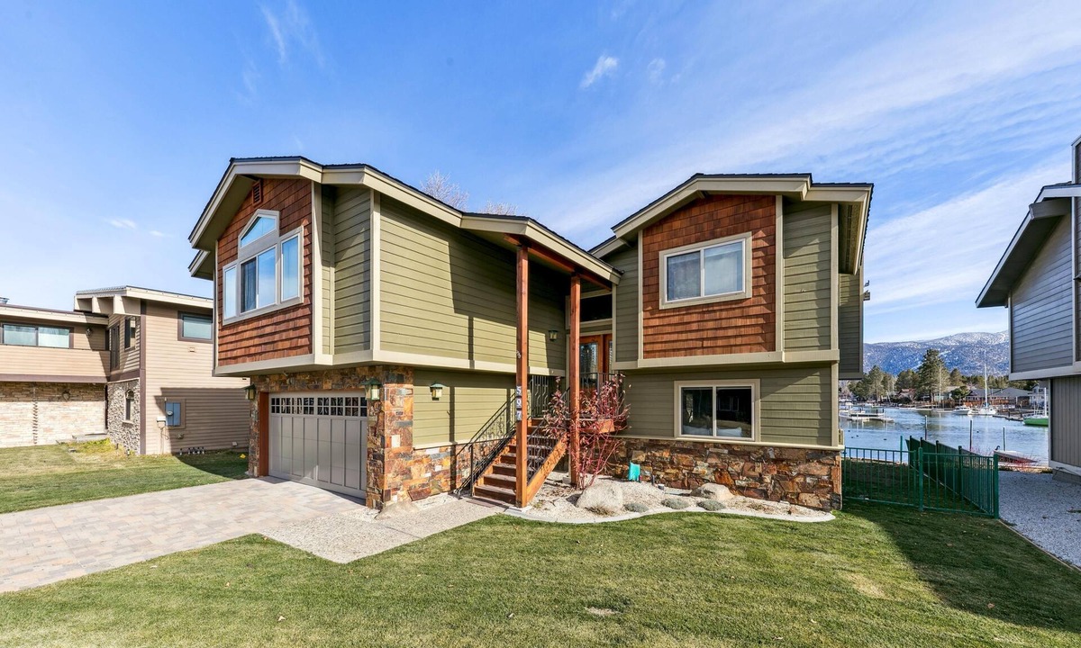 Tahoe Keys House | Tahoe Keys Lakefront 5BR 4BA Hot Tub, Billiards