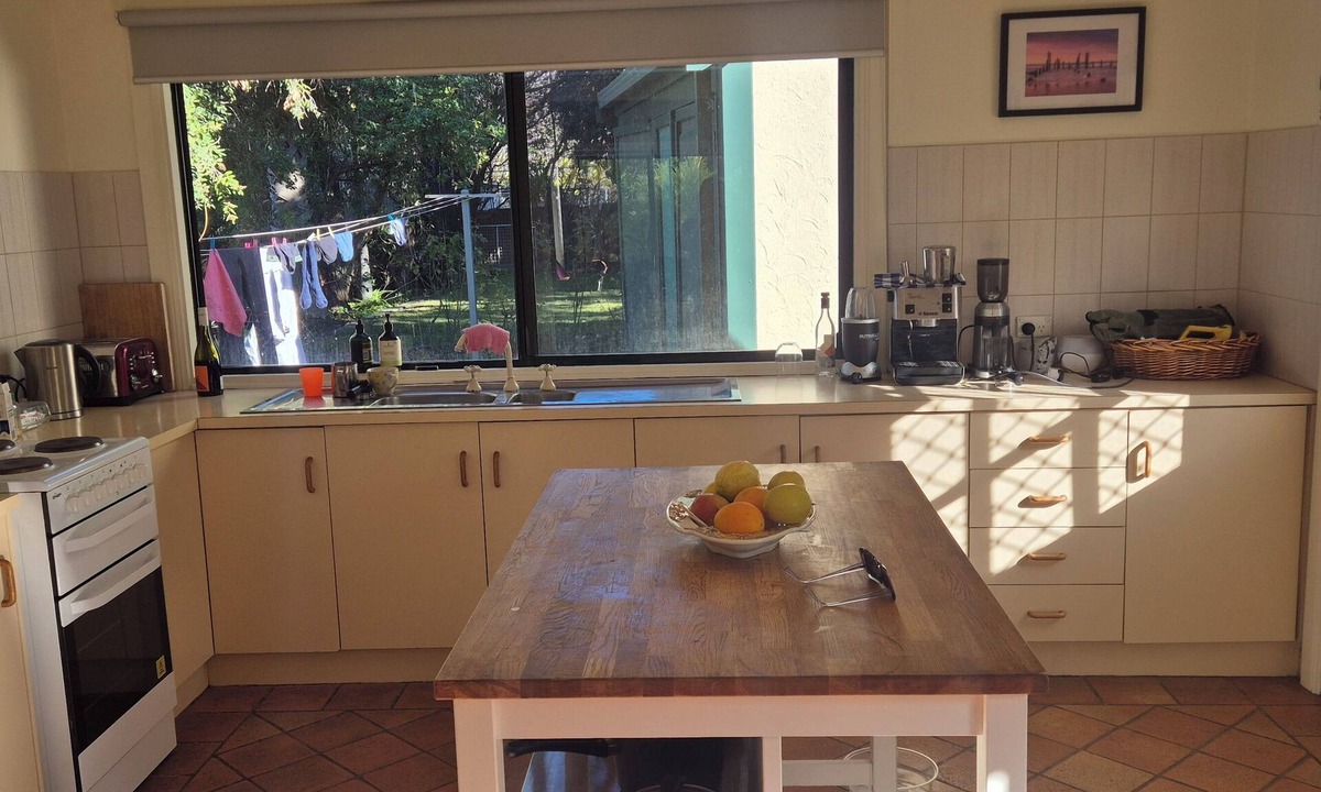 Port Willunga House | Take a beach shack break in simple setting, a step to Port Wilunga Esplanade.