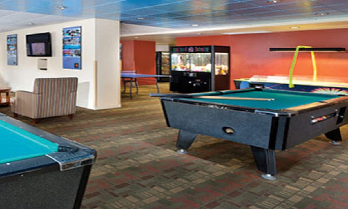 Seaside Gilbert District Condo | Take a Break at the Beach