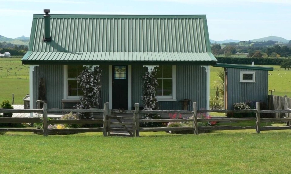 Opaki Cottage | Take a step back in time