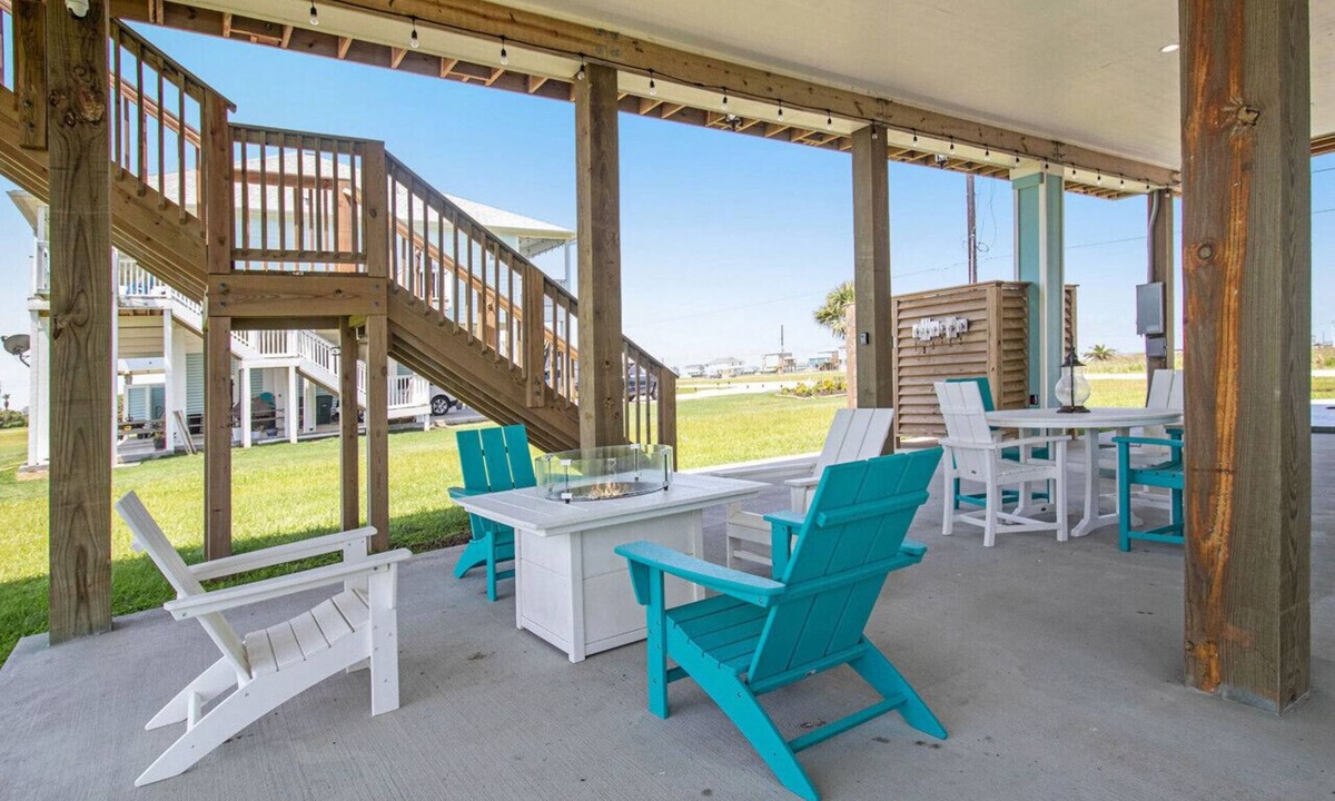 Indian Beach House | Take it Breezy - Bayside oasis w/gulf views & BBQ