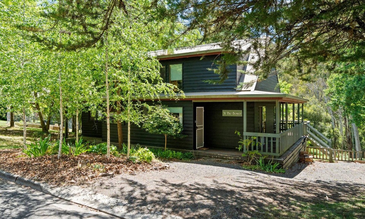 Merrijig House | Take it easy at this unique and tranquil getaway.