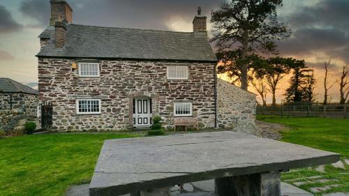 Bangor House | Tal y Bont Farm