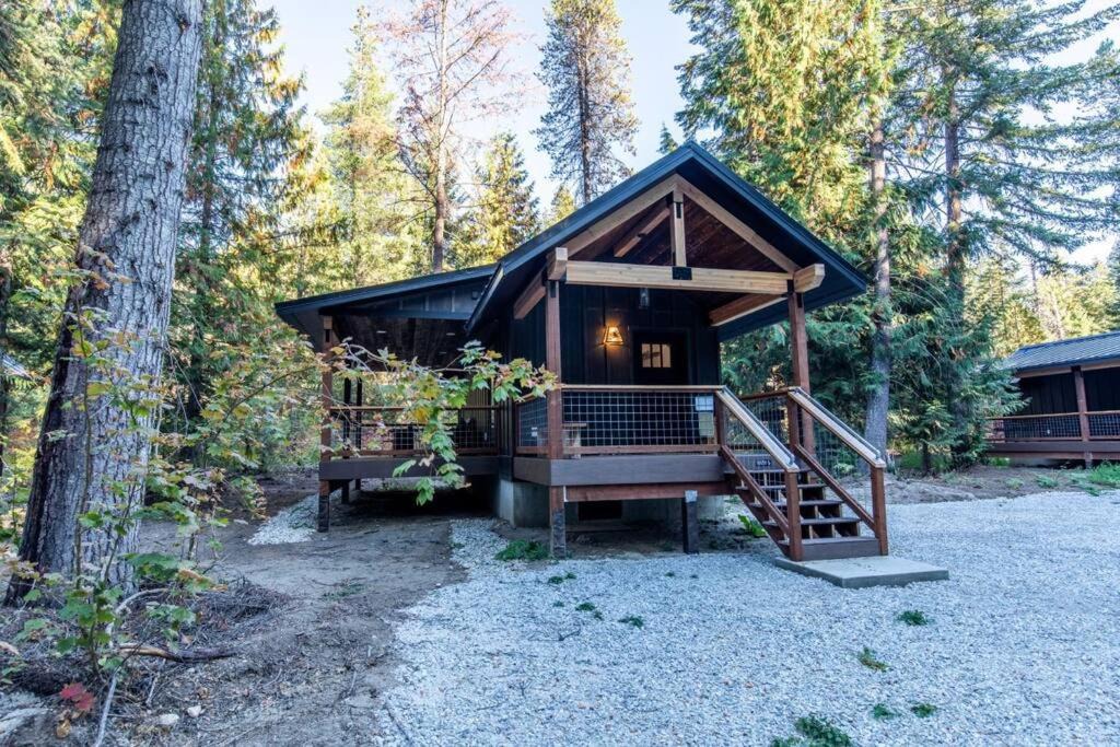 Leavenworth House | Tall Pines a cozy 1 bedroom Tiny Cabin