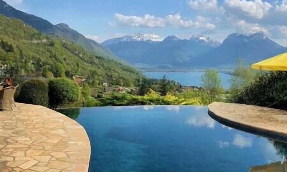 Rovagny Villa | Talloires Infinity Villa