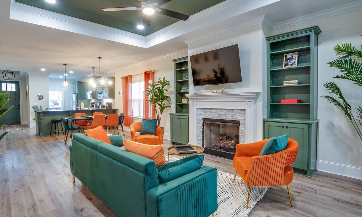 Tallahassee House | Tally Cozy Craftsman Near Football Parks Lake & Airport