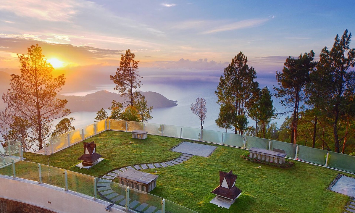 Merek Resort | Taman Simalem Resort