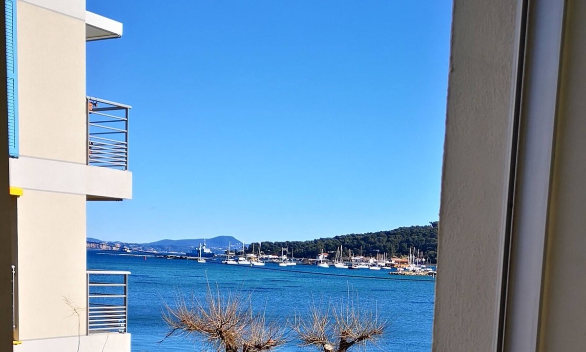 Les Sablettes Apartment | Tamaris beach walk