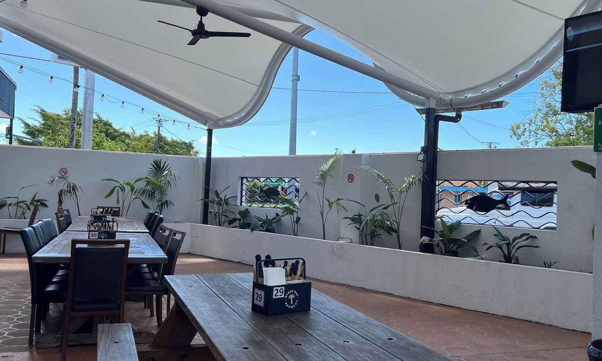 Sarina Hotel | Tandara Hotel Motel