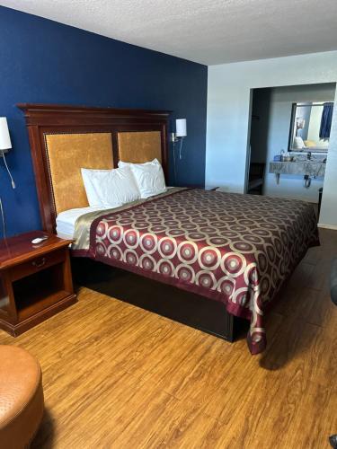 Frederick Hotel | Tanglewood Motel