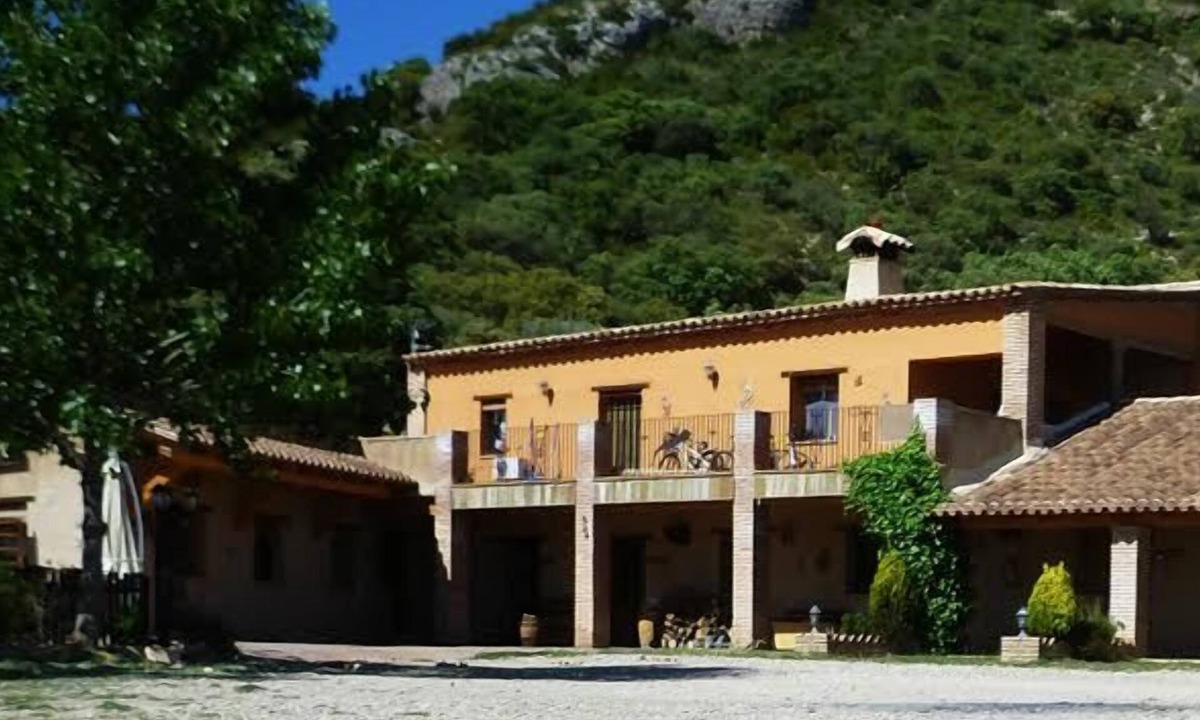 Radiquero Hostel | Tantaka - Albergue de los Meleses - Hostel