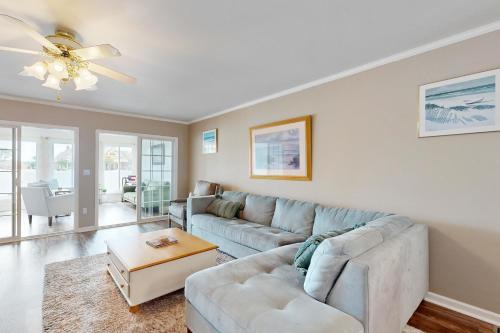 Lewes House | Taramino - 17414 Taramino Pl