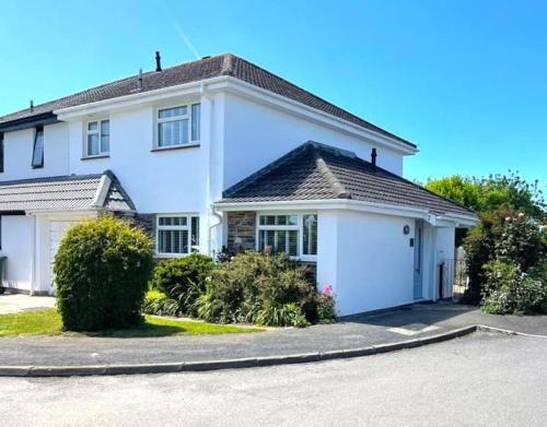 Braunton House | Tarka Villa, Braunton, North Devon