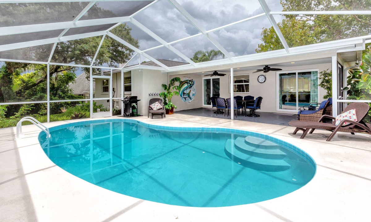 Tarpon Springs House | Tarpon House · Heated Pool, 5 min to Beach