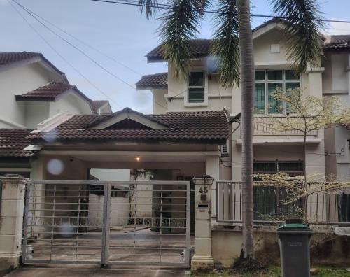 Ayer Keroh House | Tasik Staycation