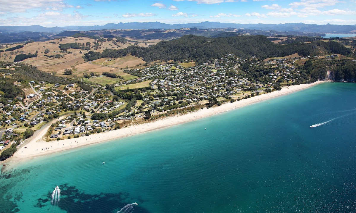 Hahei House | Tatahi Lodge Beach Resort