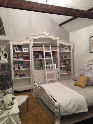 Vale of Glamorgan Bed & Breakfast | Tathan Herd