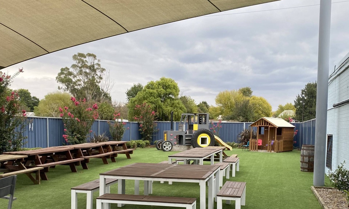 Blayney Hotel | Tattersall's Hotel Blayney
