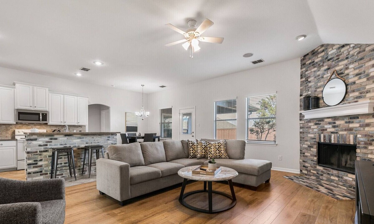 Little Elm House | TCH - 3BR/2BA Home in Little Elm - FR