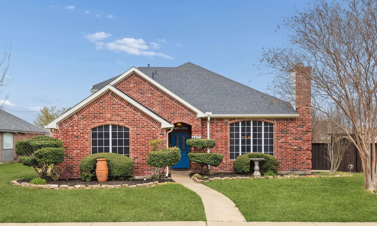 Sachse House | TCH - Comfy 3/2.5 home in Sachse with Workspace