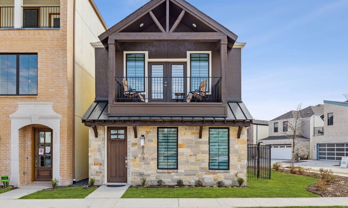Vickery Meadow House | TCH - Spacious 3bd/2.5ba in Dallas with Workspace