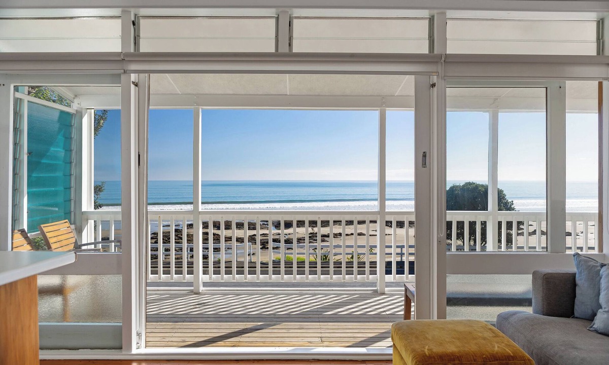 Ahipara House | Te Hu - Ahipara Beachfront Bach