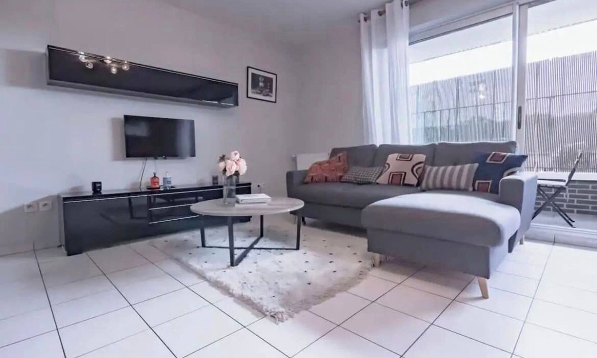 Bobigny Apartment | Tea&chill- Oréo - 2 Terraces - 10 min From Metro