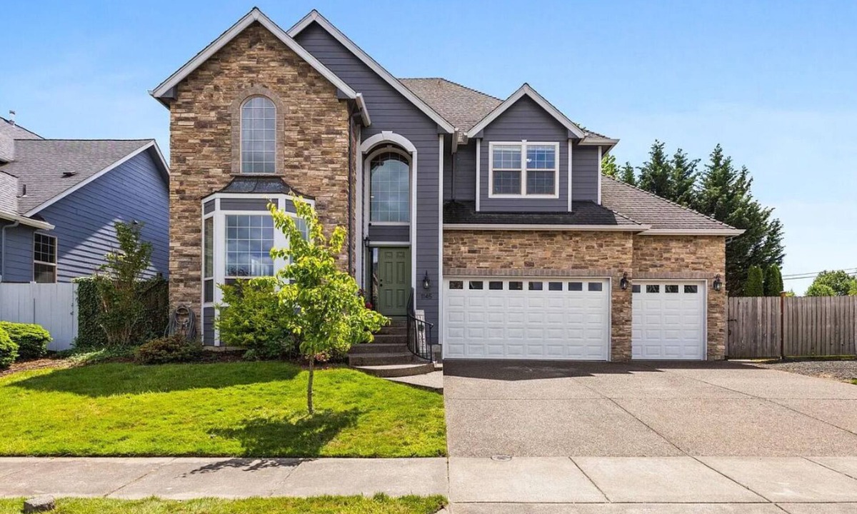 Albany House | Teak and Jordan Estates- Sleeps 28!