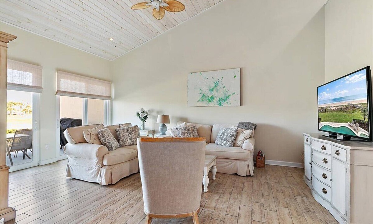 Sawgrass Condo | Tee Time Escape | Golf course view