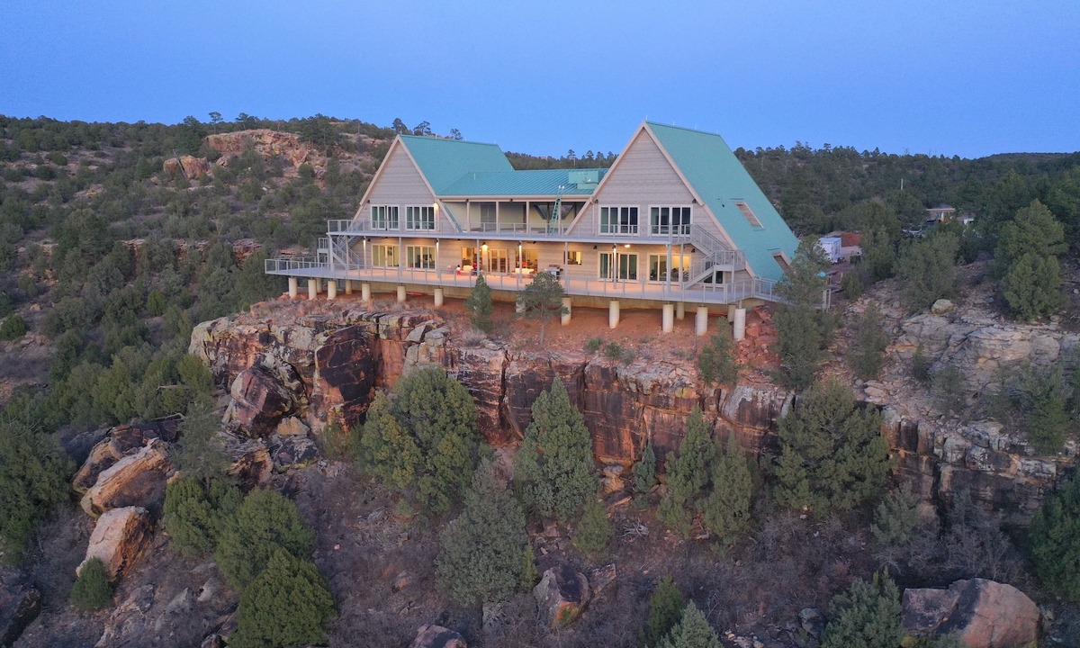 Solano Hotel | Teepee Lodge with Equus & Firearms/ranch