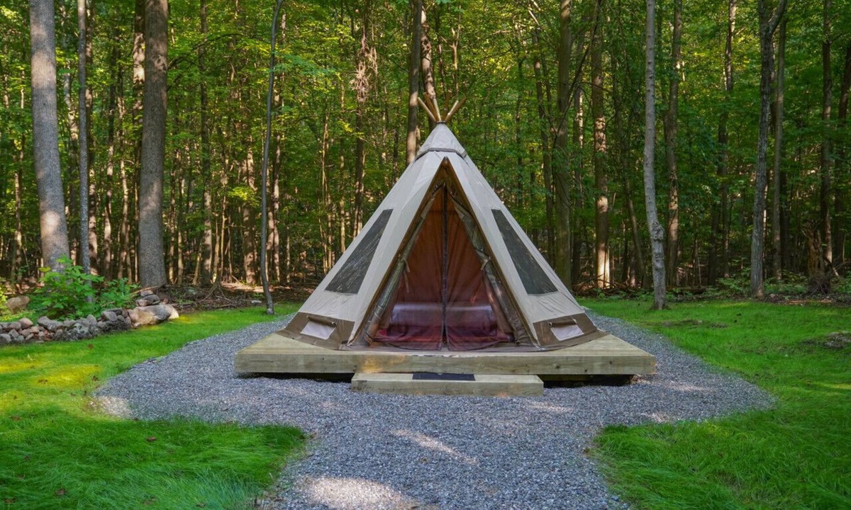 Vernon RV Rental | Teepee Style Glamping Tent