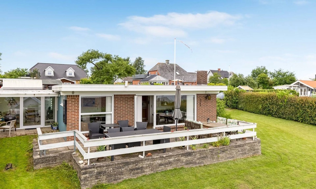 Grasten House | "Tekla" - 70m to the fjord by Interhome