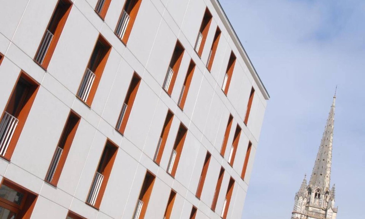 Bayonne House | Temporesidence Cathedrale