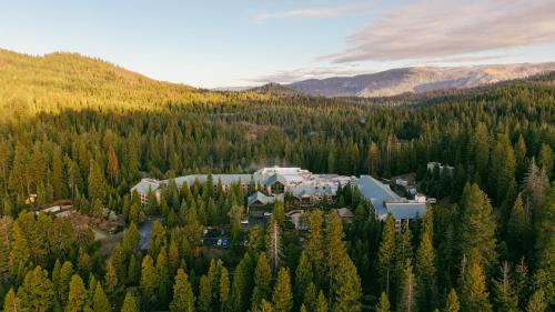 Fish Camp Resort | Tenaya at Yosemite