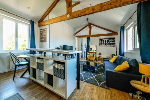 Saint-Etienne-des-Hautes-Terres Apartment | Tendance et Charmant F2