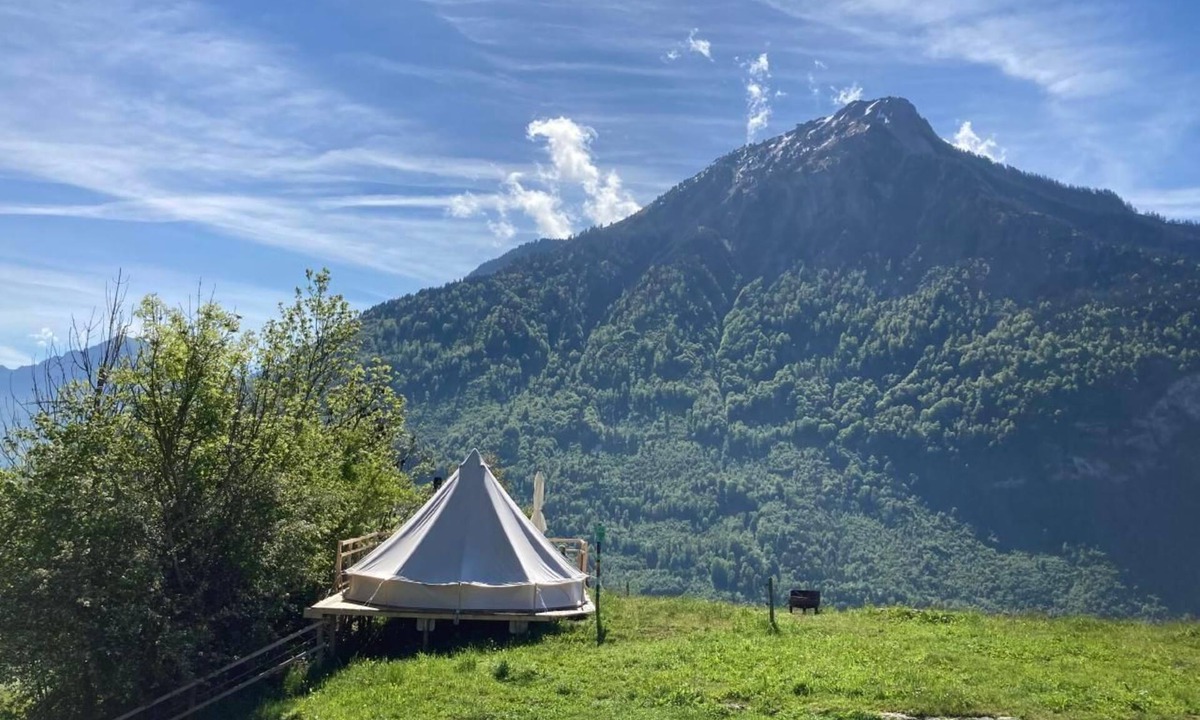 Ennetmoos House | Tent holidays Into the Wäid "Panorama tent"