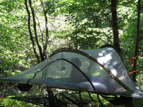 Sainte-Croix-de-Volvestre Other | Tente suspendue au coeur de la forêt