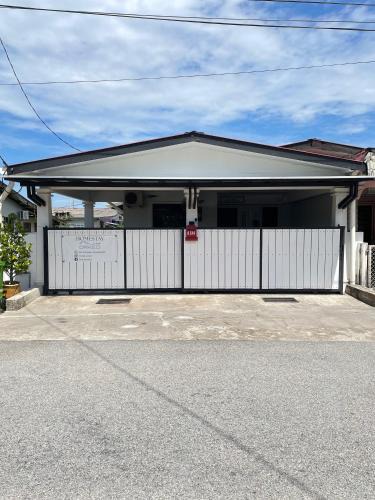 Kubang Sawa House | Teratak Orked