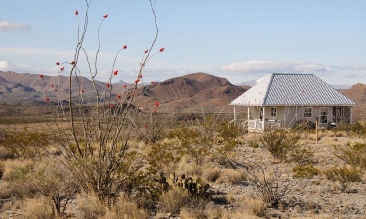 Alpine House | Terlingua Ranch Retreat: Enviro Friendly Home