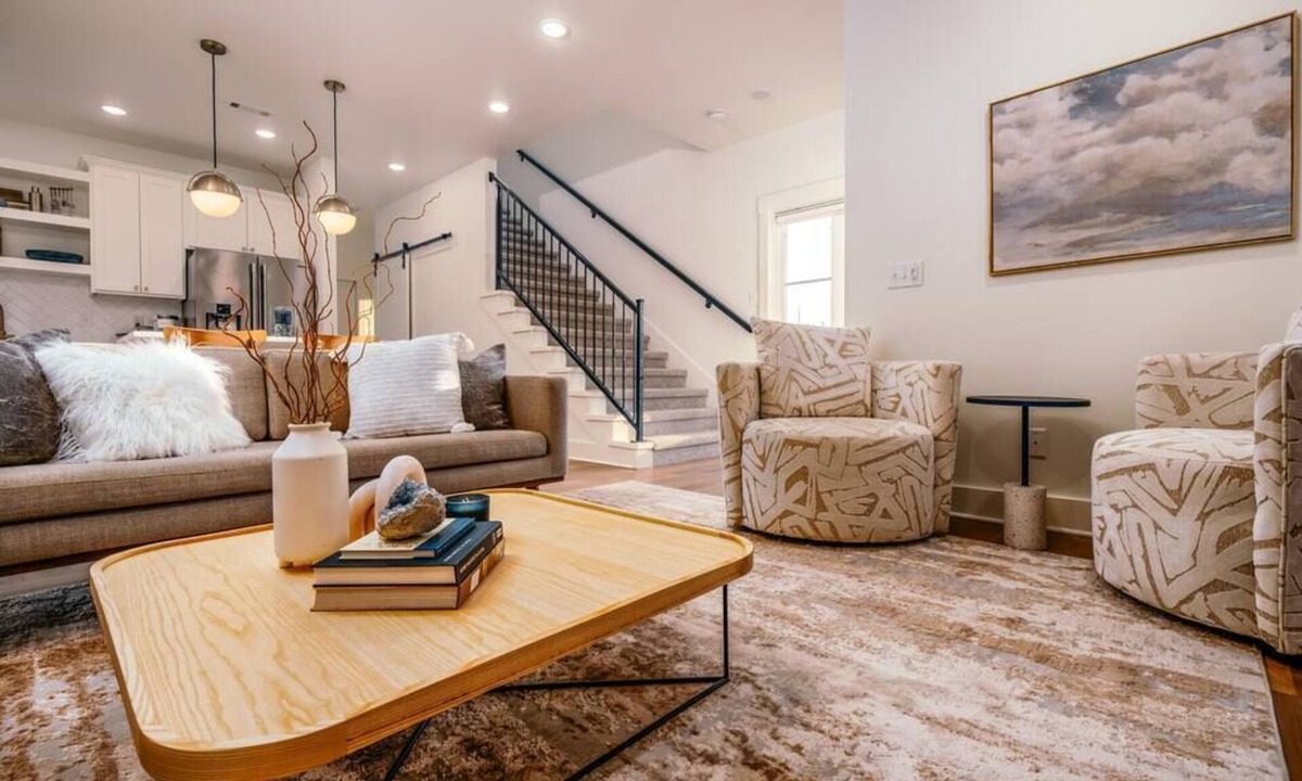 Downtown House | Terrace House at The Momentary