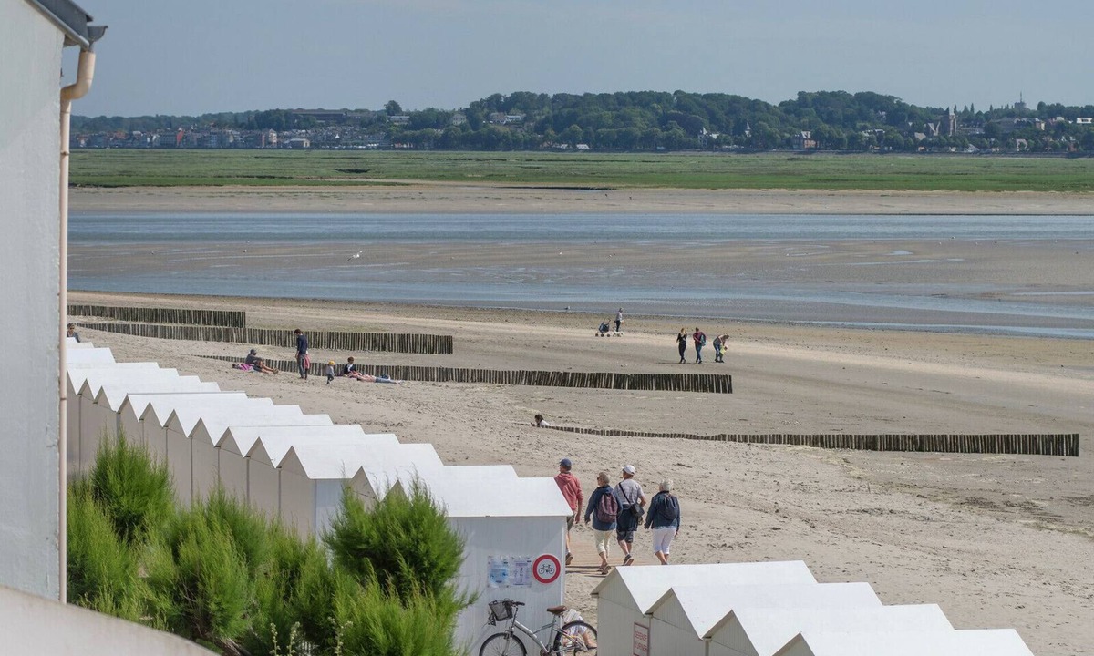 Le Crotoy Apartment | Terrace overlooking the Bay