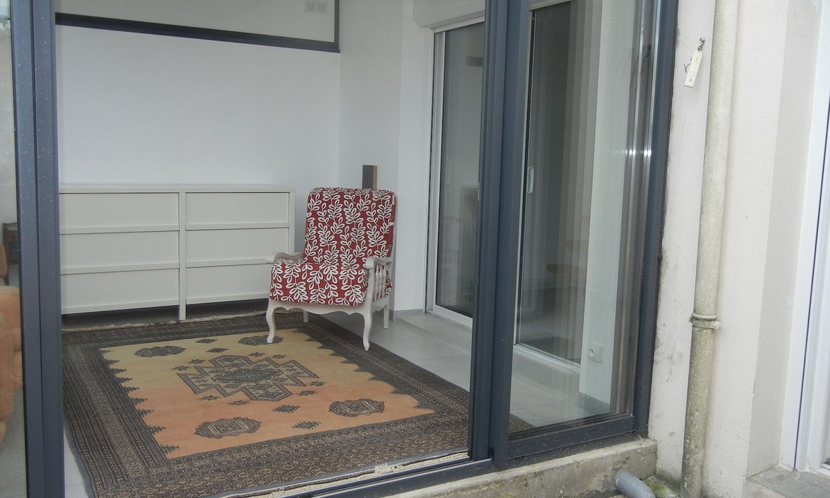 Tarbes House | TERRACED HOUSE WITH PATIO AND PARKING