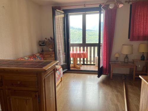 Barcelonnette Apartment | Terrasse Adroit T2 Barcelonnette - Wi-fi gratuit